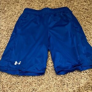 Youth Under Armour shorts size large